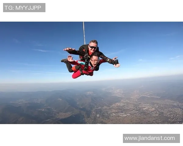 杭州极限运动队在全球耐力排行榜中荣获第六名展现出卓越实力与拼搏精神