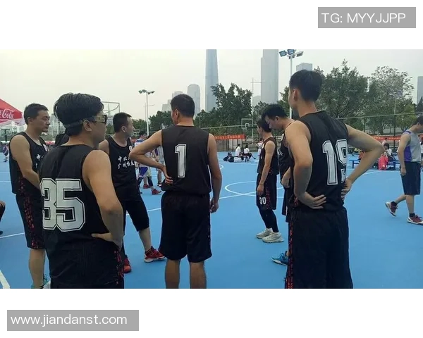 北京篮球队在城市联赛中的默契配合与战术执行分析